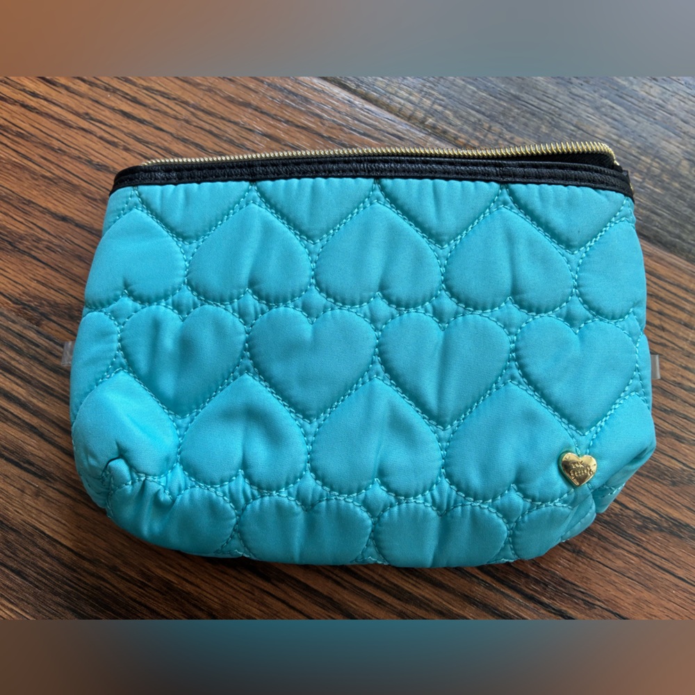 Besty Johnson Quilted Heart Pattern Pouch